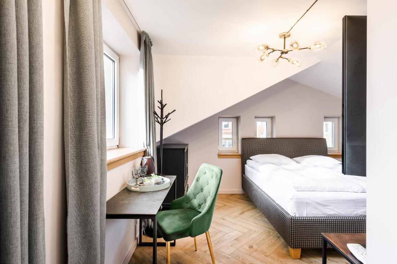 Adler Aparthotel Клайпеда Экстерьер фото